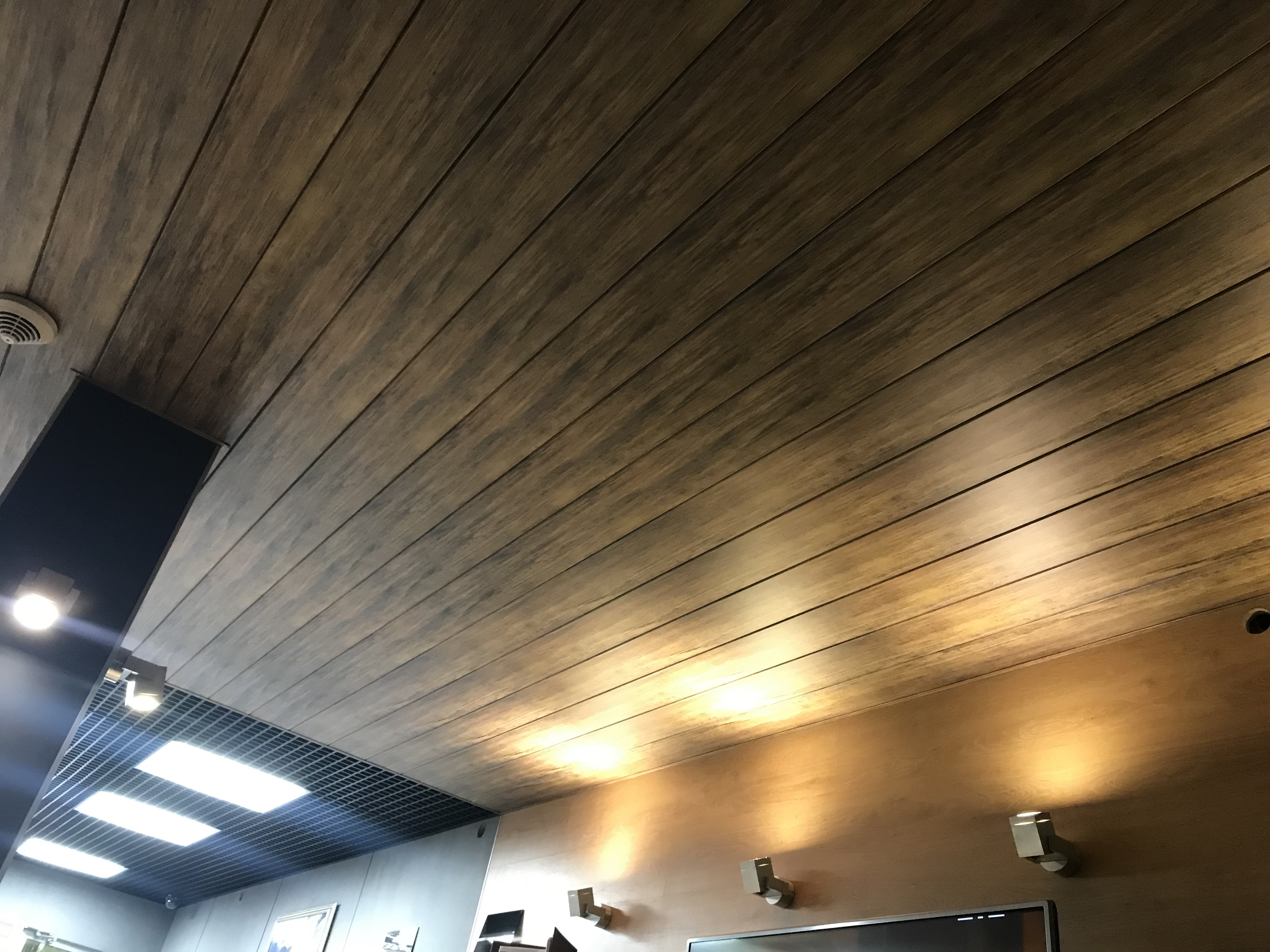 Tension Wood натяжные потолки